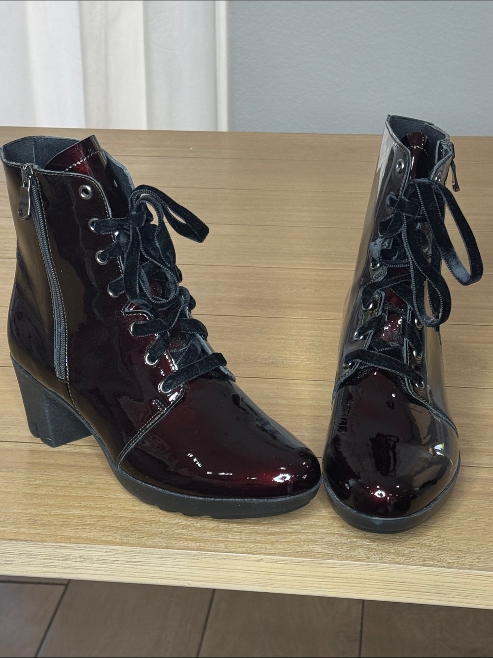 Munro American Burgundy Patent Leather Lace-Up Ankle Boots Comfort Side Zip 10M